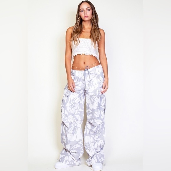 Blu Trends Pants - Parachute…Parachute Hibiscus 🌺 Pants